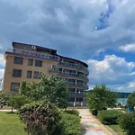 Apartment Sea View *